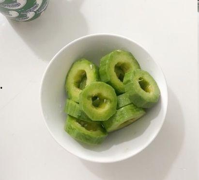 羊角蜜瓜怎么吃甜品视频,甜蜜滋味，轻松上手