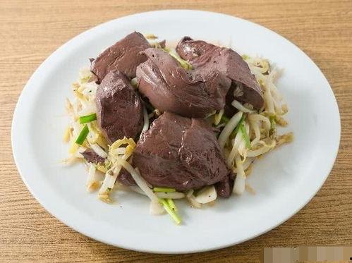 王大瓜吃猪血视频大全,视频大全揭秘美食背后的真相